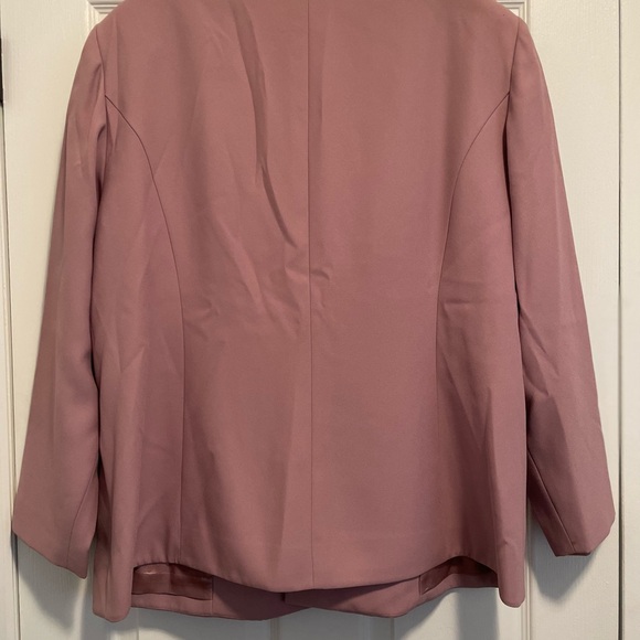 Plus Size Women’s Dress and Jacket Set - Picture 5 of 15